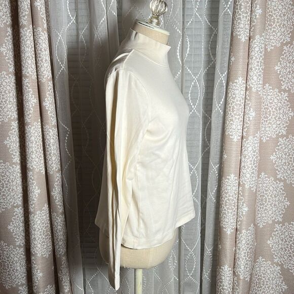 Eddie Bauer cream mock  Turtleneck size small - Picture 4 of 7
